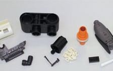 �y������